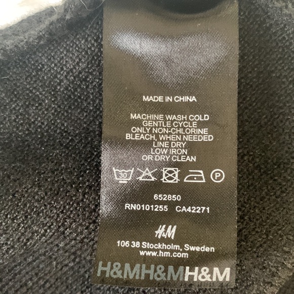 Brand: H&M Size: One size Color: Black and White - Picture 4 of 5